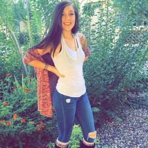 Meet your Posher, Alyssia